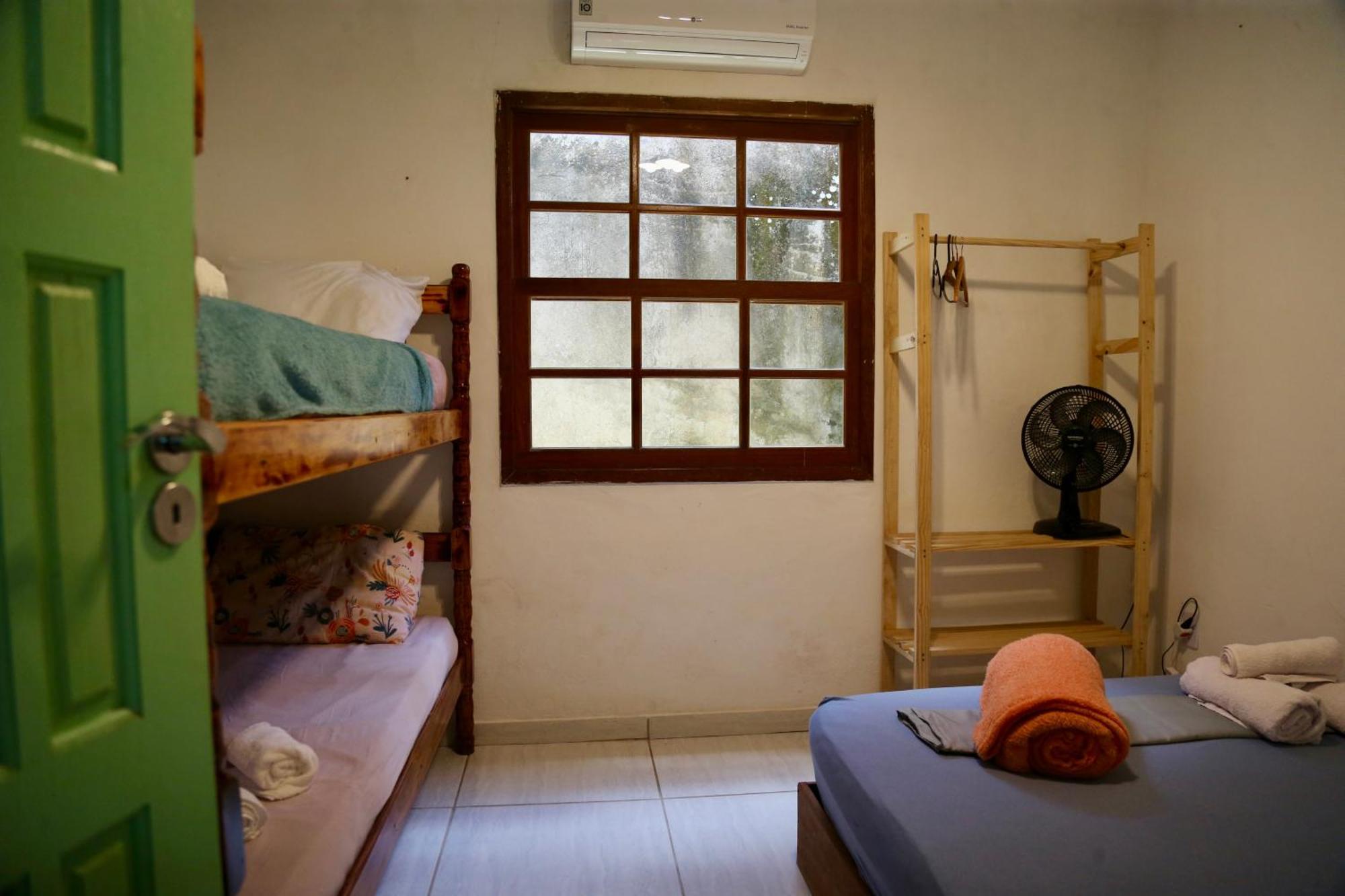 Casa Matatiso - Quartos Em Casa Compartilhada Na Ilha Grande Ngoại thất bức ảnh