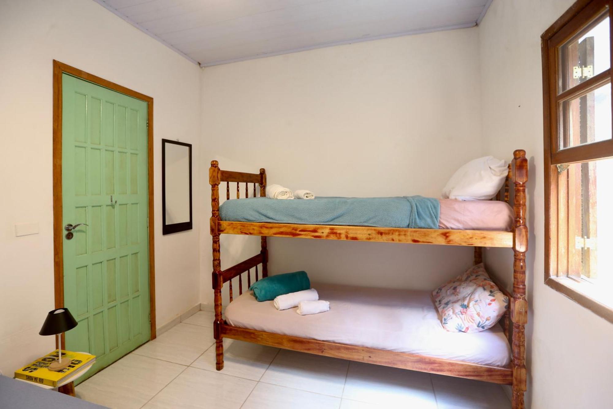 Casa Matatiso - Quartos Em Casa Compartilhada Na Ilha Grande Ngoại thất bức ảnh