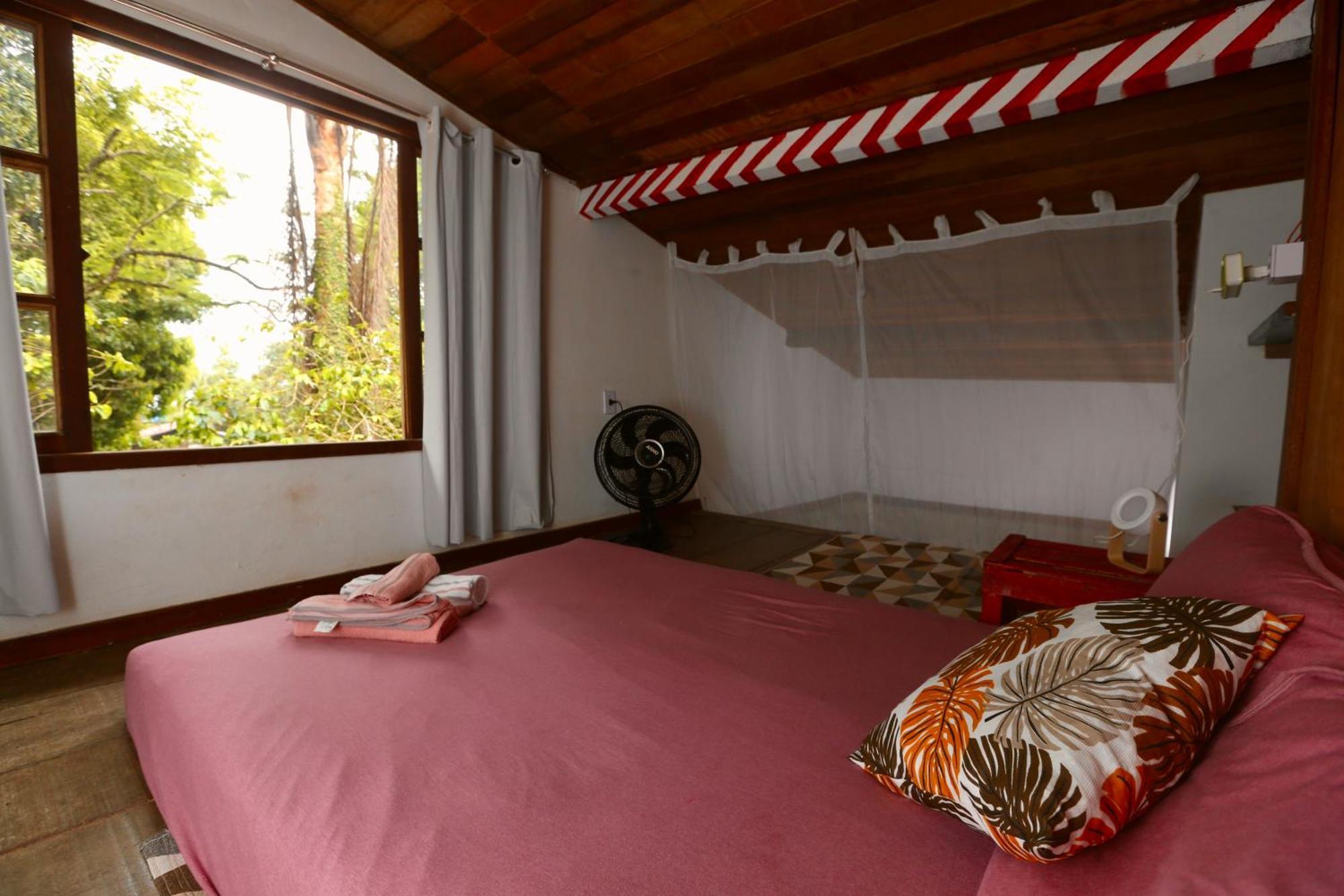 Casa Matatiso - Quartos Em Casa Compartilhada Na Ilha Grande Ngoại thất bức ảnh