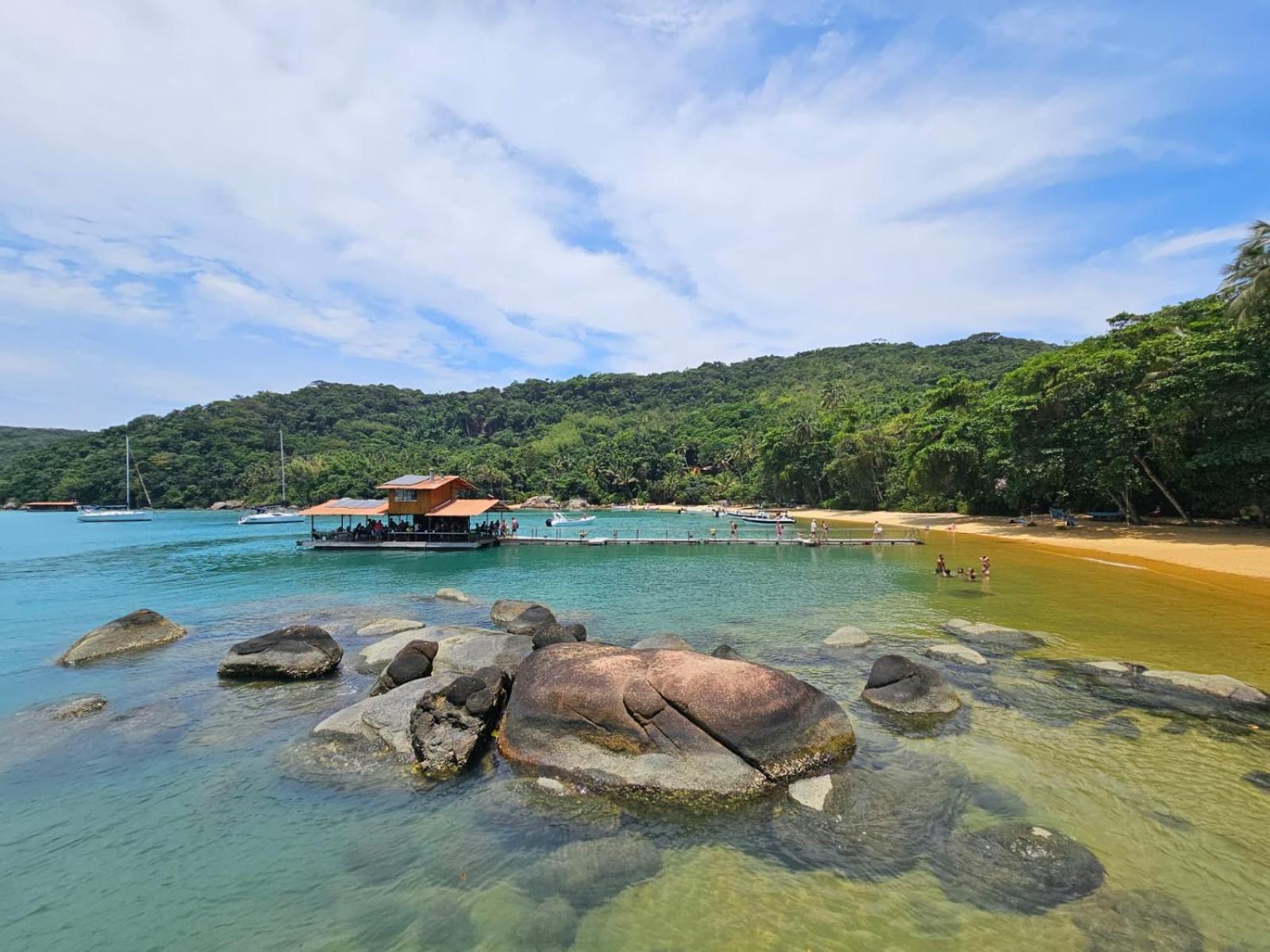 Casa Matatiso - Quartos Em Casa Compartilhada Na Ilha Grande Ngoại thất bức ảnh